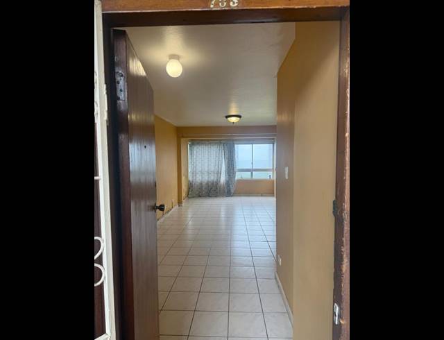 1 BEDROOM PROPERTY TO RENT IN NORTH BEACH